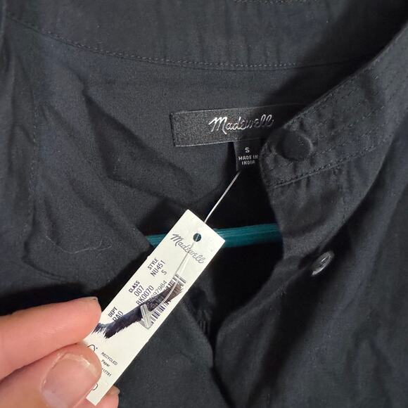 Madewell Poplin Shirred Button-Up Shirt Sz S Black Ruffle Cap Sleeve Rounded Hem - Picture 5 of 8